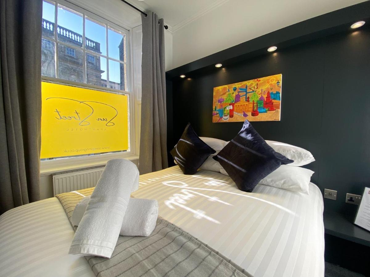 Sun Street Aparthotel Ланкастер Экстерьер фото